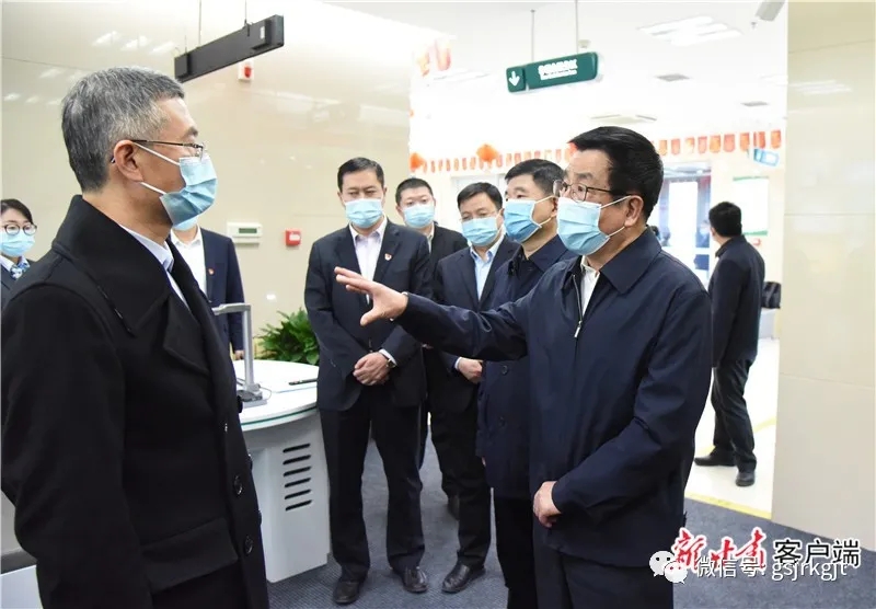 【快訊】林鐸在有關金融機構調研